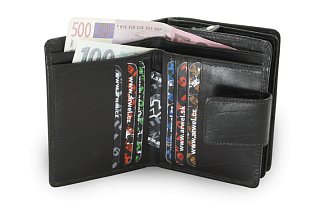 Černá dámská kožená peněženka se zápinkou 511-5936-60