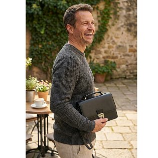 Černá pánská kožená dokladová etue s držadlem 611-2411A-60