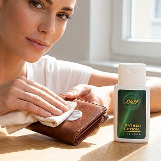 799-5564-000 ŠPIČKOVÁ VYŽIVUJÍCÍ EMULZE LEATHER LOTION ALOE VRA 100 ML