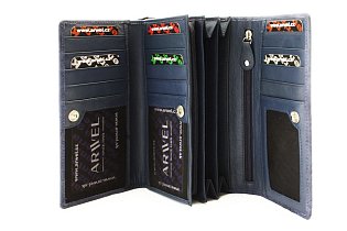 Tmavě modrá dámská kožená klopnová peněženka se vzorem 511-2235-97