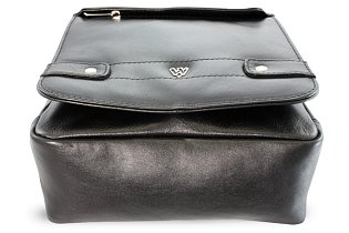 Malý černý pánský kožený crossbag s klopnou 215-1701-60